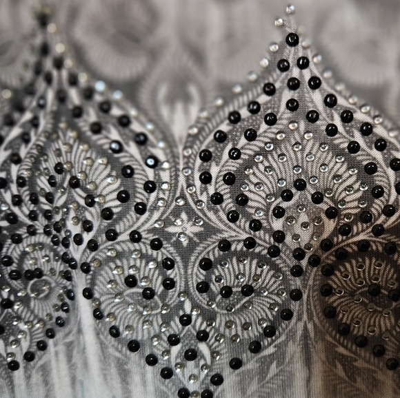 #020 Avenue- Blue/Grey Tye-dyed Rhinestone Embellished Top - Size: 18W-20W - Picture 6 of 9